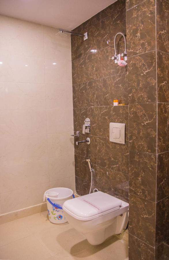 דלהי Hotel Pawan Plaza Near Sir Ganga Ram Hospital מראה חיצוני תמונה