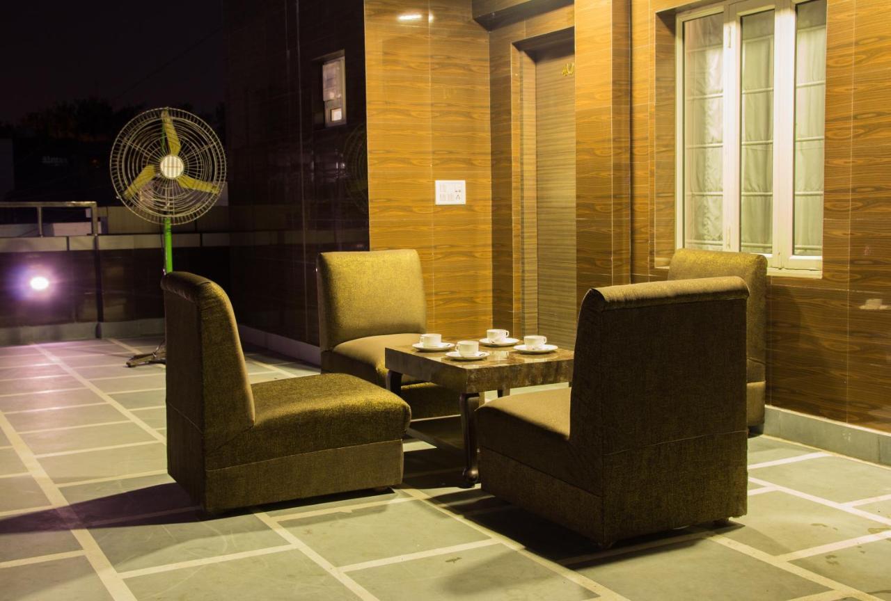 דלהי Hotel Pawan Plaza Near Sir Ganga Ram Hospital מראה חיצוני תמונה