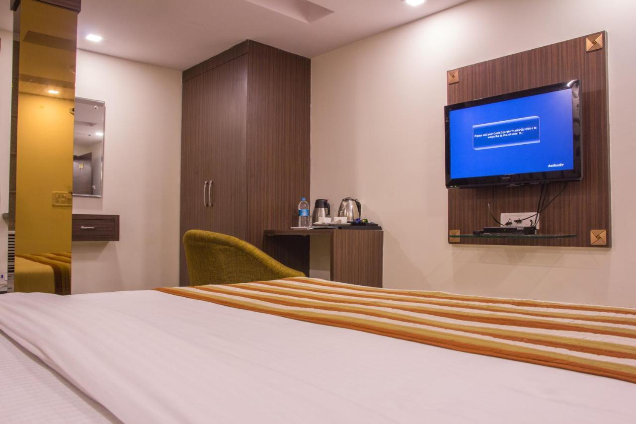 דלהי Hotel Pawan Plaza Near Sir Ganga Ram Hospital מראה חיצוני תמונה