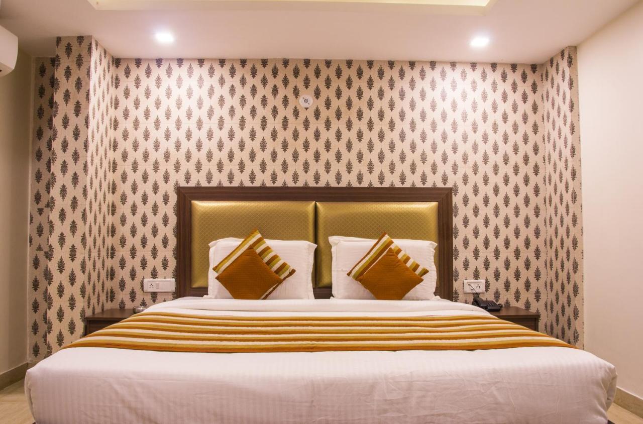 דלהי Hotel Pawan Plaza Near Sir Ganga Ram Hospital מראה חיצוני תמונה