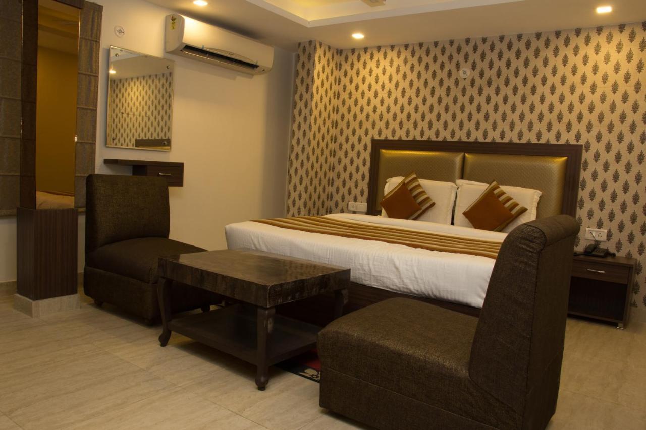 דלהי Hotel Pawan Plaza Near Sir Ganga Ram Hospital מראה חיצוני תמונה
