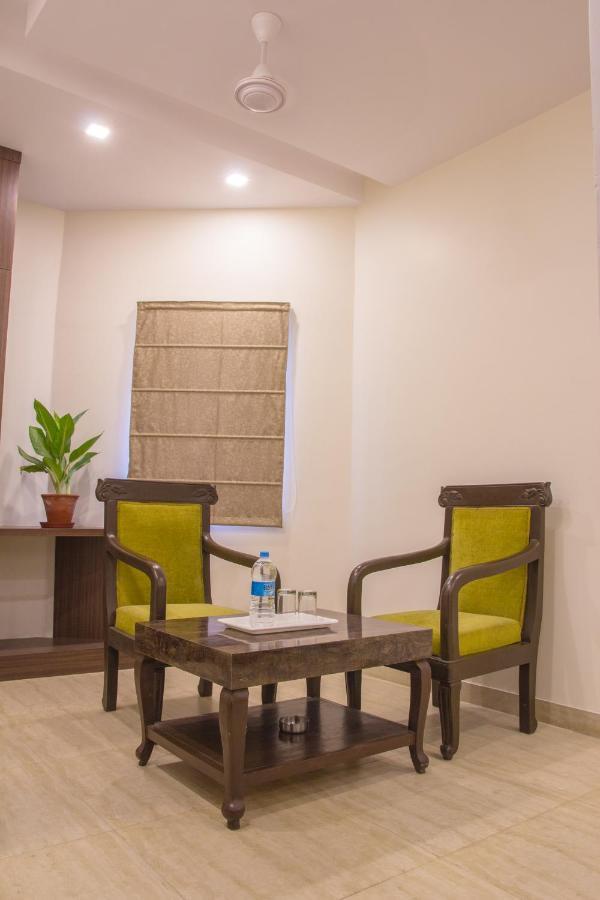 דלהי Hotel Pawan Plaza Near Sir Ganga Ram Hospital מראה חיצוני תמונה
