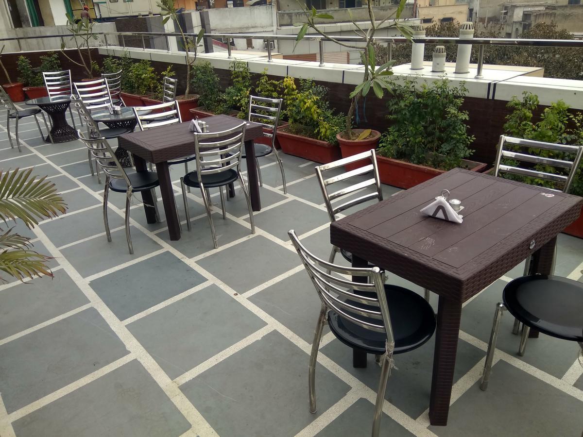 דלהי Hotel Pawan Plaza Near Sir Ganga Ram Hospital מראה חיצוני תמונה