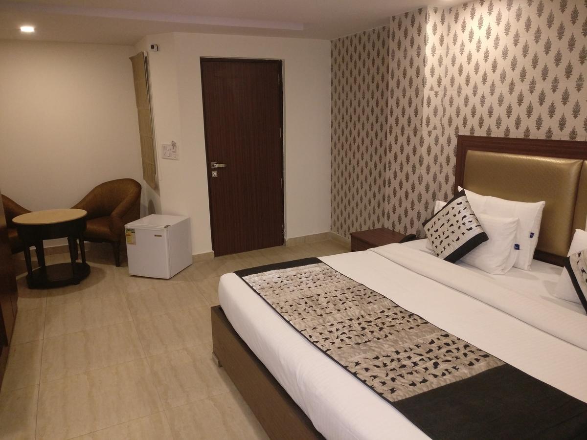דלהי Hotel Pawan Plaza Near Sir Ganga Ram Hospital מראה חיצוני תמונה